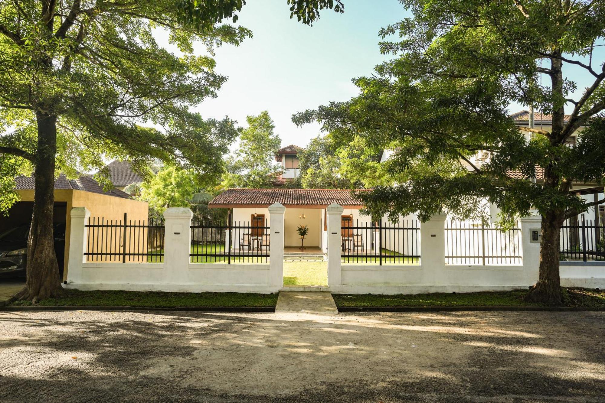 Summer House - Private Villa Close To International Airport Bia Ja-Ela Exterior photo